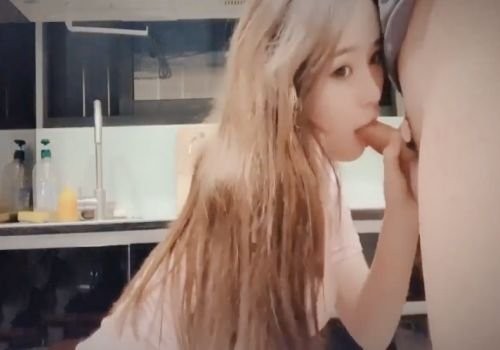 Đưa cái lồn đẹp của người yêu lên đỉnh